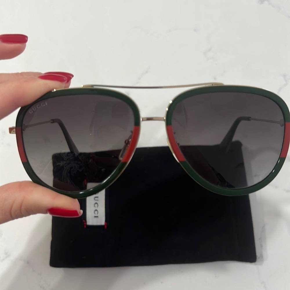Gucci aviator sunglasses